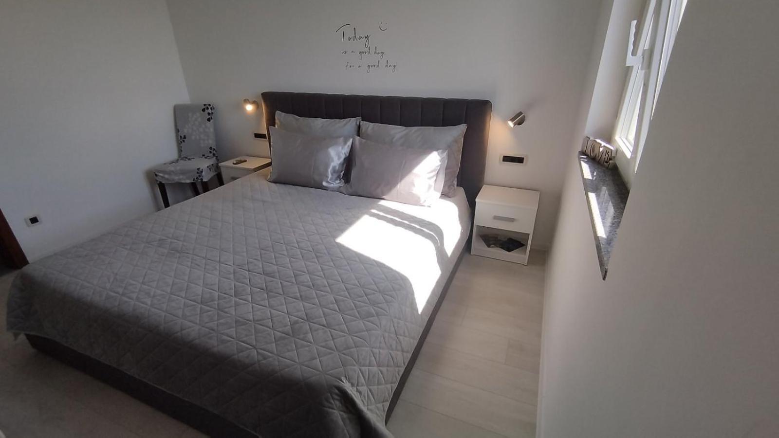 Crystal Apartment Umag Exterior foto